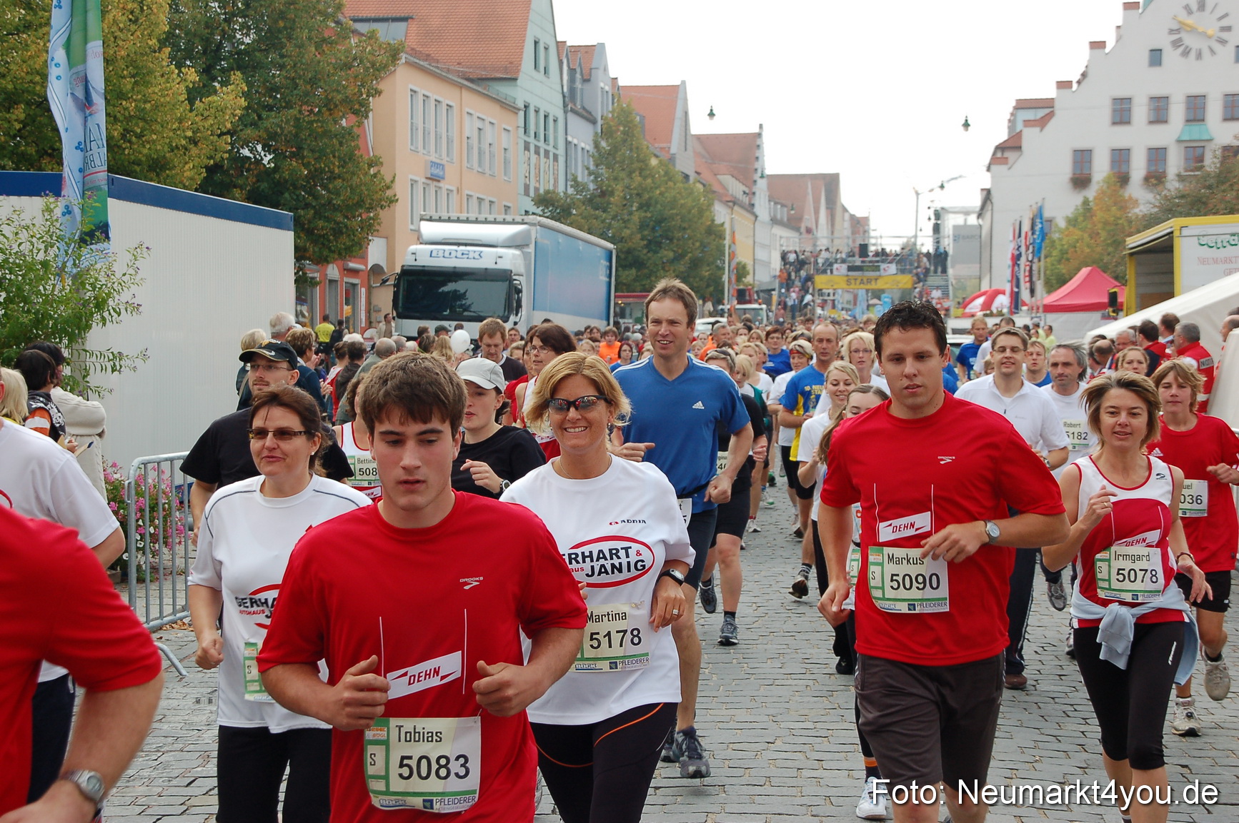 0007 Stadtlauf Neumarkt Unterer Markt 200909